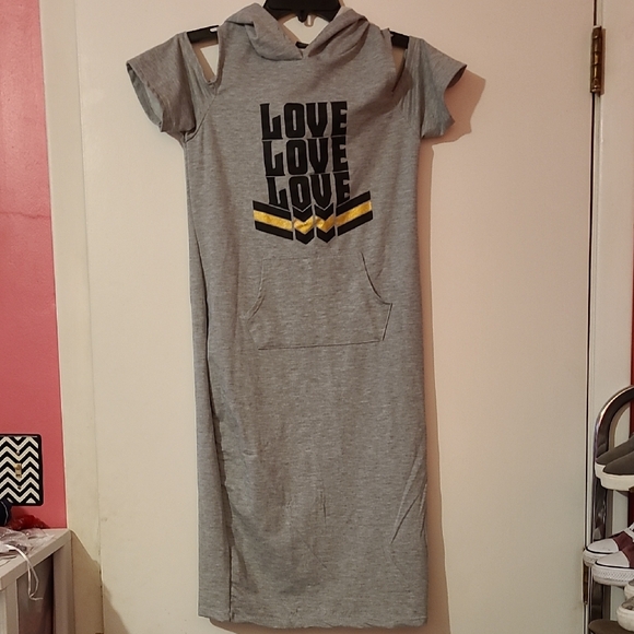 Chesley Gray Midi Dress with Black and Yellow Accents - Picture 1 of 3